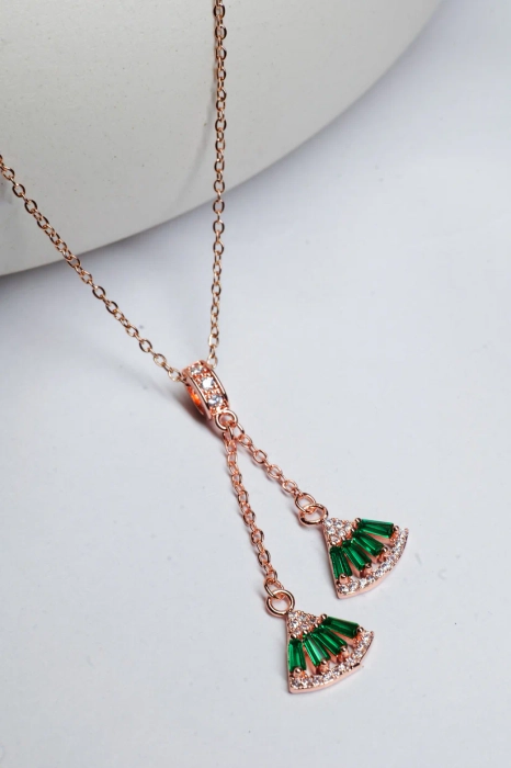 Rose_Gold_Cut_Diamond_Necklace_For_Women