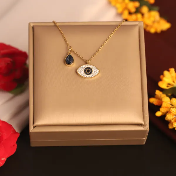 Gold_Premium_Pendant_Alloy_For_Women