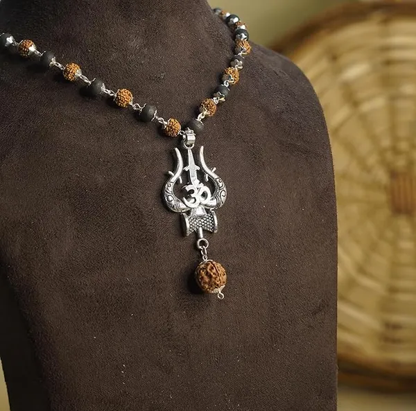 Silver_Plated_Rudraksha_&_Karungali_Mala_with_Trishul_Pendant