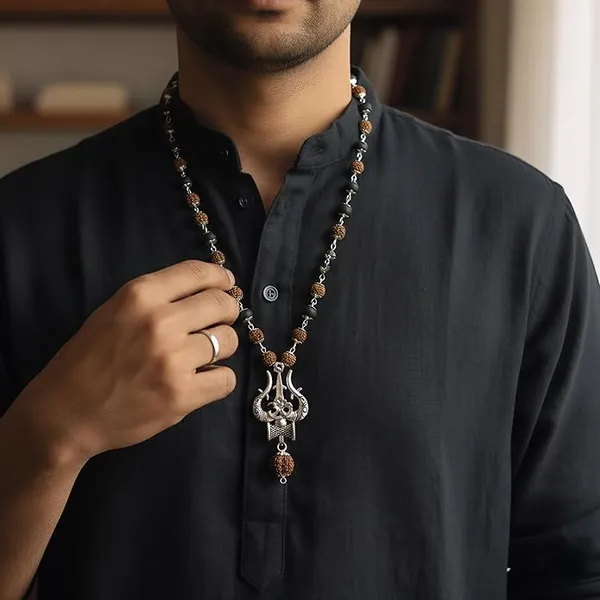 Silver_Plated_Rudraksha_&_Karungali_Mala_with_Trishul_Pendant