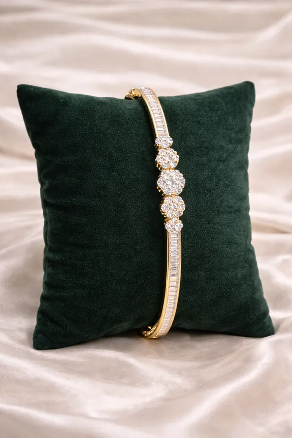 Gold_Polish_Crystal_Floral_Bracelet_|_Ammaira_Jewelz