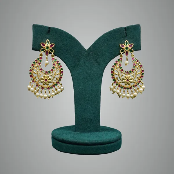 Gold_Premium_Metal_Ear_Ring_For_Women