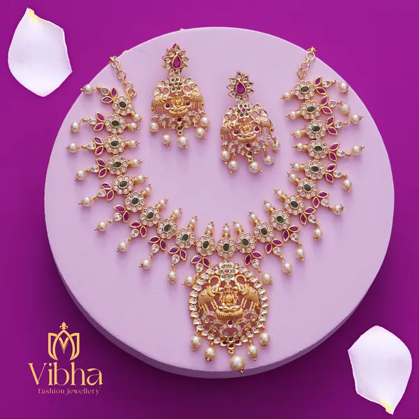 Gold_Premium_Metal_Necklace_Set_For_Women