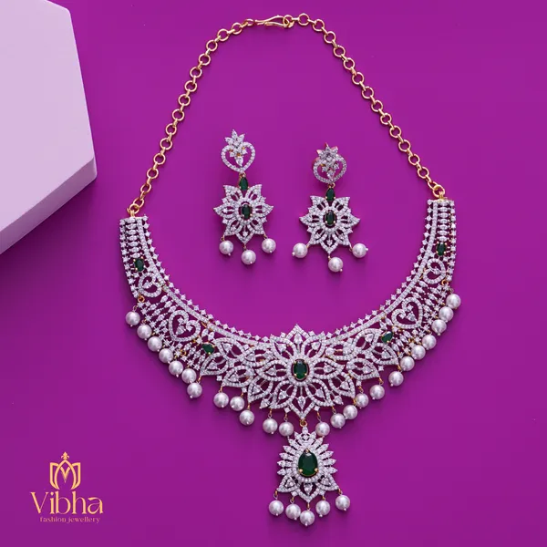 Silver_Premium_Metal_Necklace_Set_For_Women