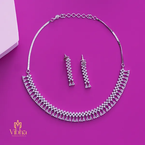 Silver_Premium_Metal_Necklace_Set_For_Women