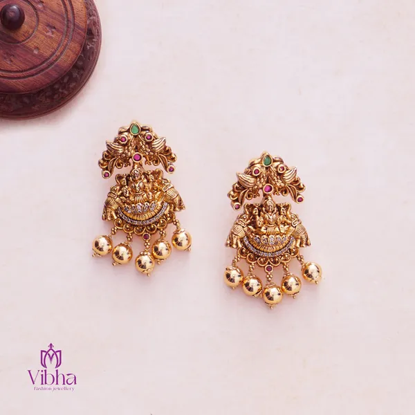 Gold_Premium_Metal_Necklace_Set_For_Women