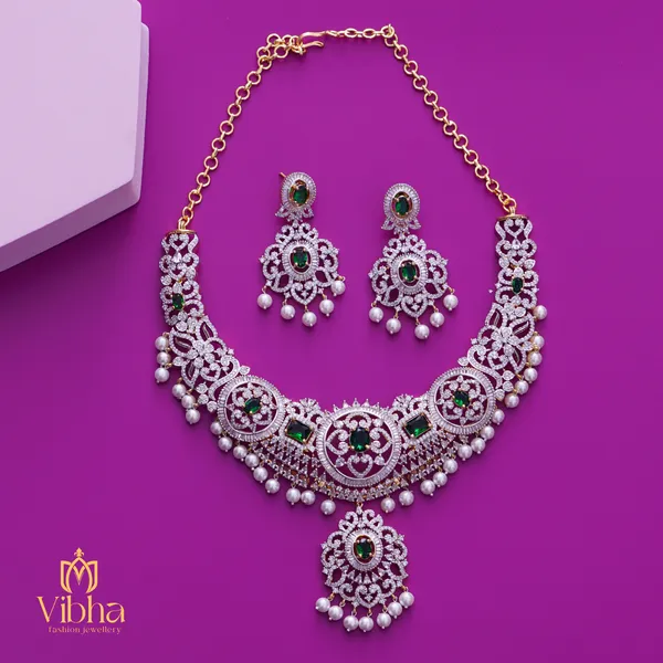 Green_Premium_Metal_Necklace_Set_For_Women