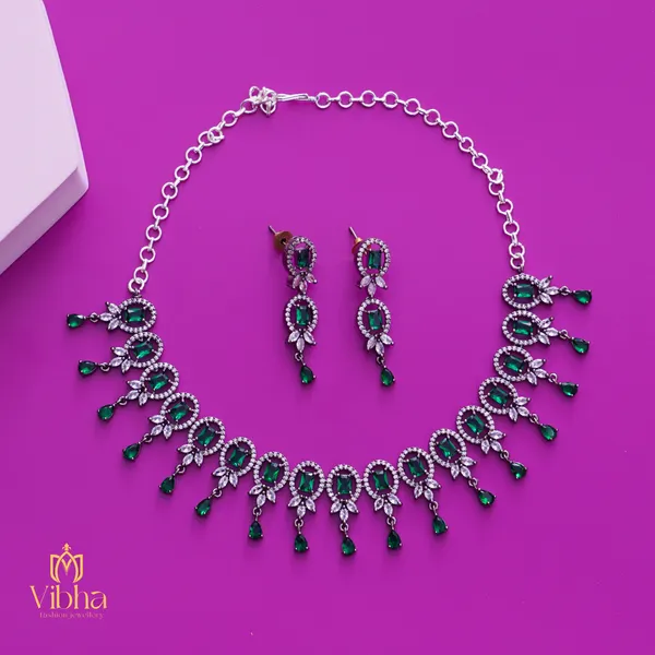 Green_Premium_Metal_Necklace_Set_For_Women