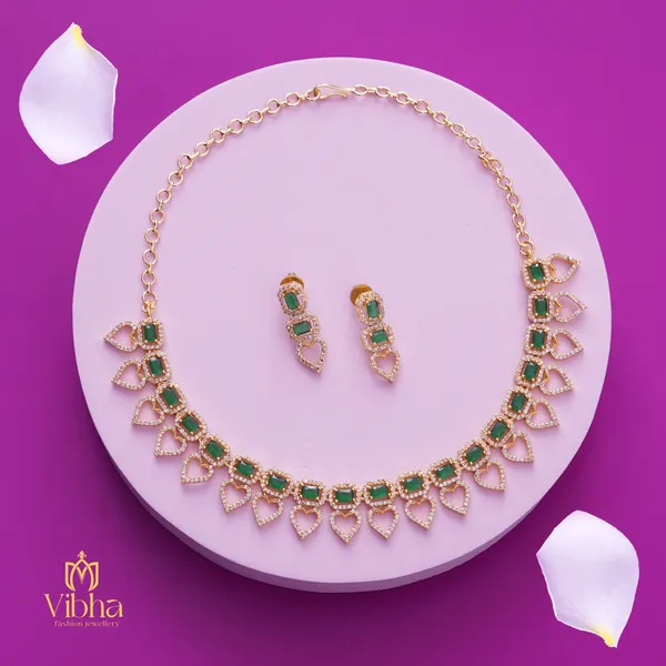 Green_Premium_Metal_Necklace_Set_For_Women