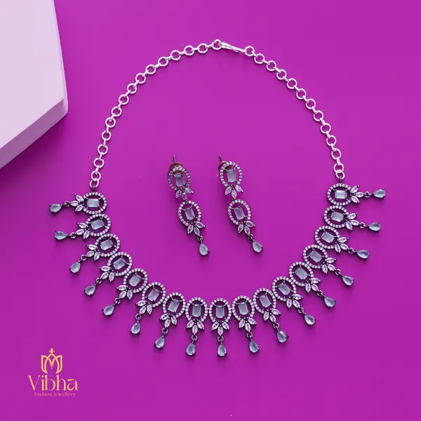 Mint_Green_Premium_Metal_Necklace_Set_For_Women