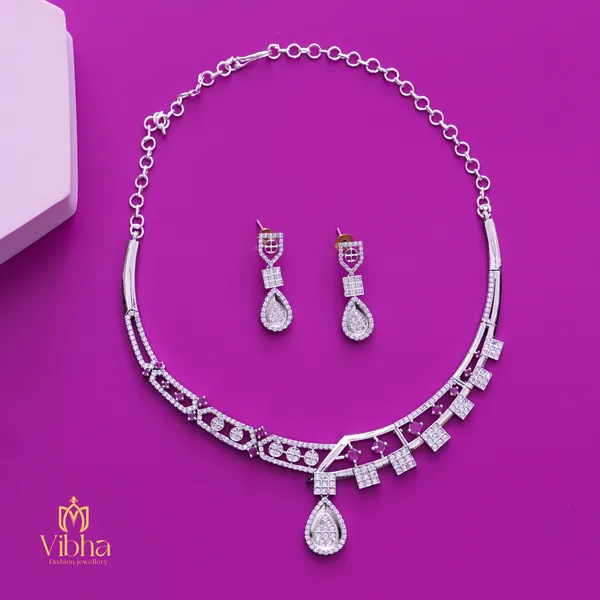 Purple_Premium_Metal_Necklace_Set_For_Women