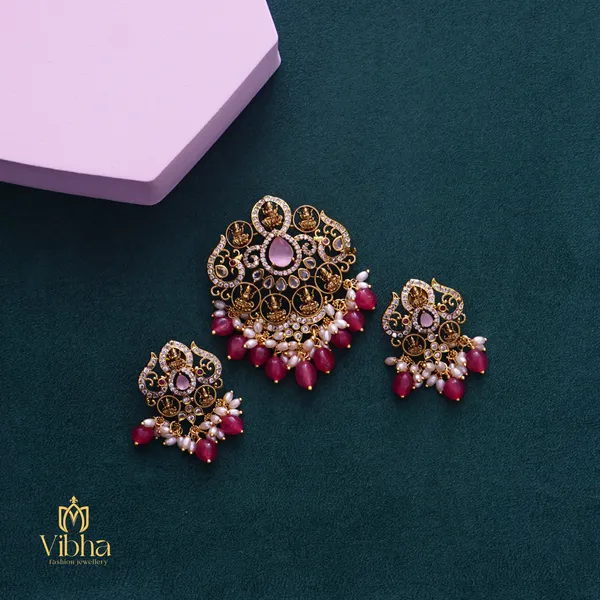Mint_pink_Premium_Metal_Pendant_Set_For_Women
