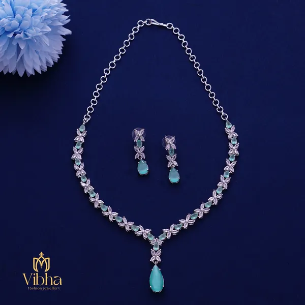 Mint_Green_Premium_Metal_Necklace_Set_For_Women