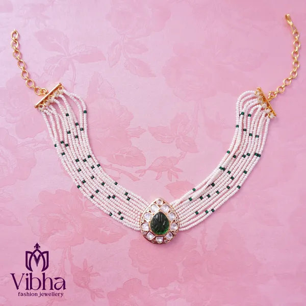 White_Premium_Metal_Choker_Set_For_Women
