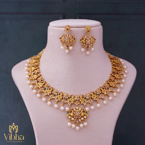 Gold_Premium_Metal_Necklace_Set_For_Women