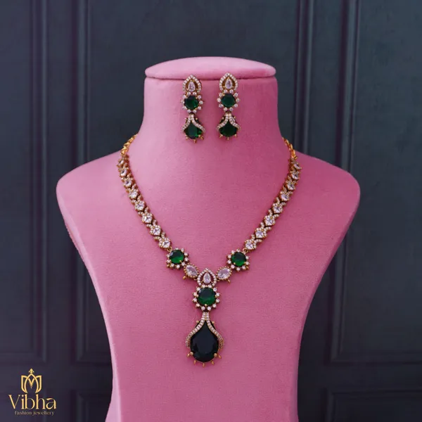 Green_Premium_Metal_Necklace_Set_For_Women