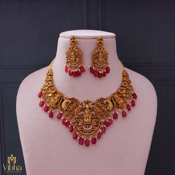 Gold_Premium_Metal_Necklace_Set_For_Women