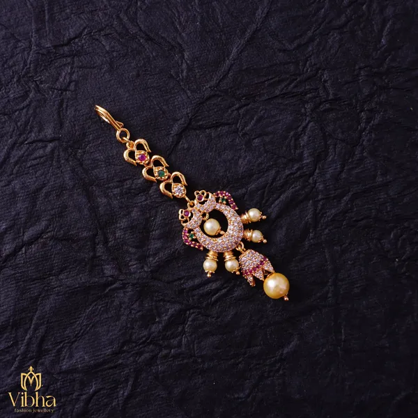 Gold_Premium_Metal_Maang_Tikka_For_Women
