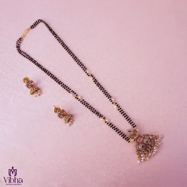 Mint_Pink_Premium_Metal_Necklace_Set_For_Women