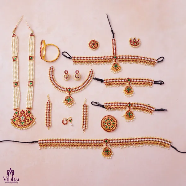 Gold_Premium_Metal_Bharatanatyam_Set_For_Women
