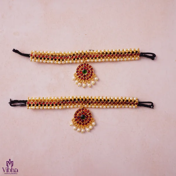 Gold_Premium_Metal_Bharatanatyam_Set_For_Women