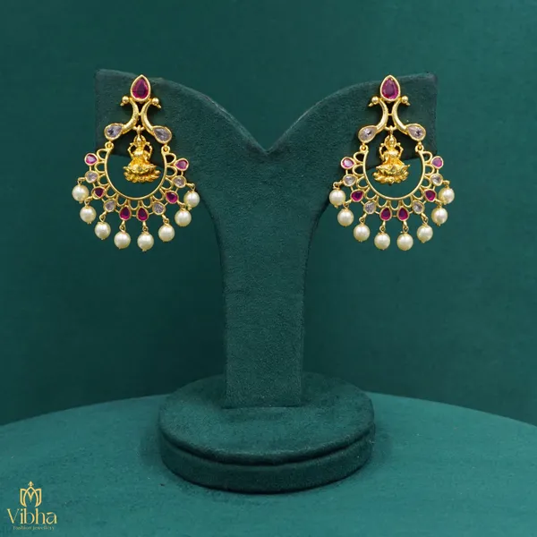 Ruby_Premium_Metal_Ear_Ring_For_Women