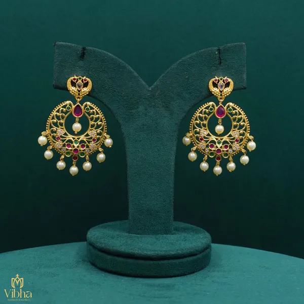 Gold_Premium_Metal_Ear_Ring_For_Women