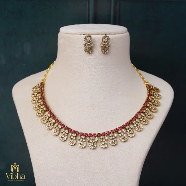Red_Premium_Metal_Necklace_Set_For_Women