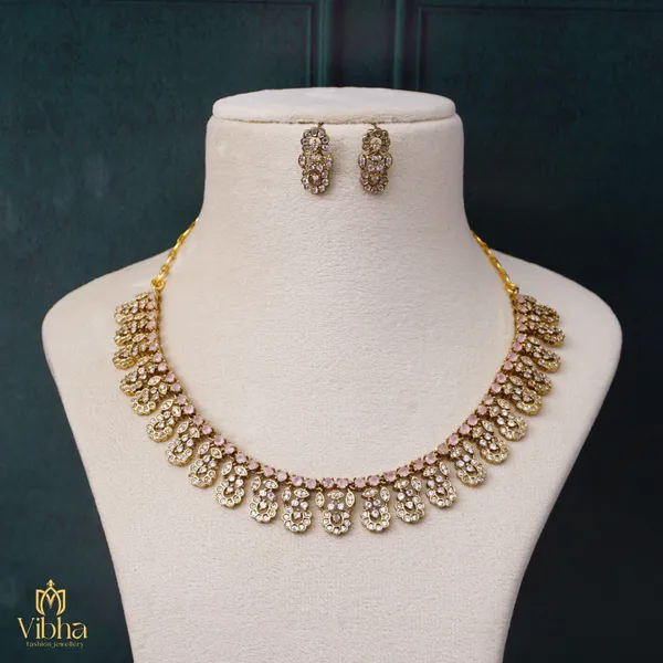 Mint_Pink_Premium_Metal_Necklace_Set_For_Women