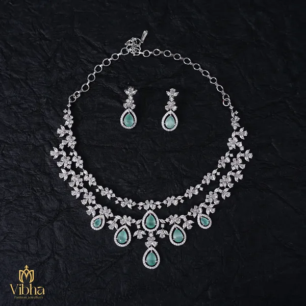 Mint_Green_Premium_Metal_Necklace_Set_For_Women