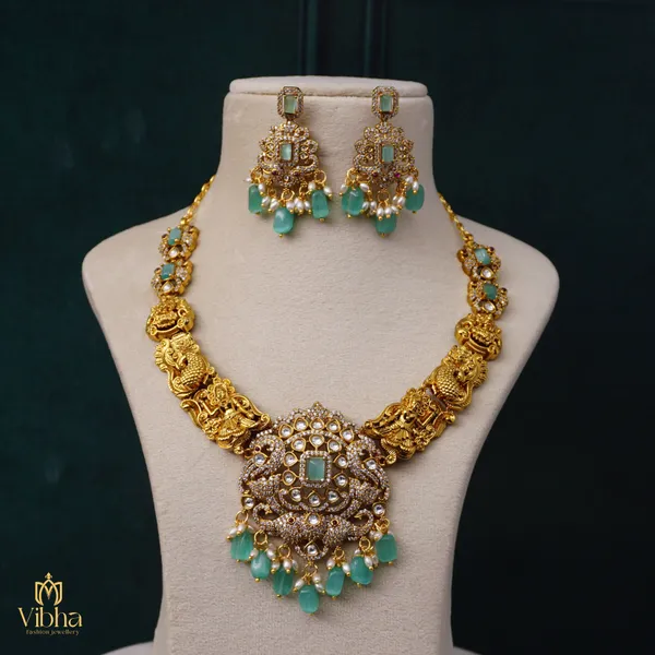 Mint_Green_Premium_Metal_Necklace_Set_For_Women
