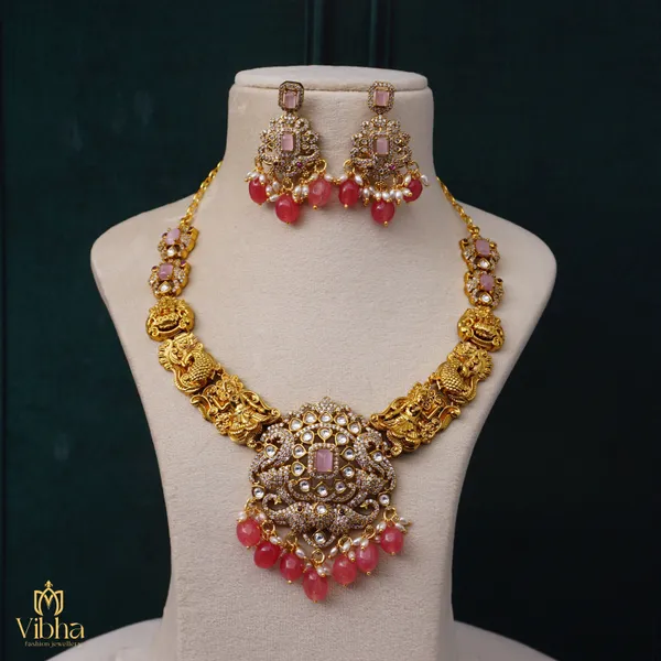 Mint_Pink_Premium_Metal_Necklace_Set_For_Women