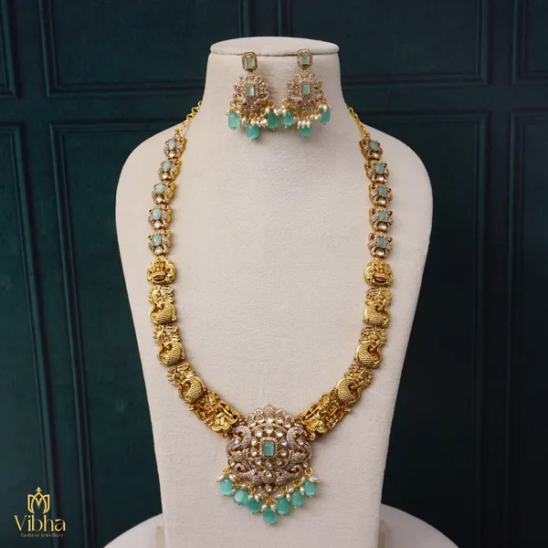 Mint_Green_Premium_Metal_Necklace_Set_Set_For_Women