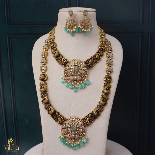 Mint_Green_Premium_Metal_Necklace_Set_Set_For_Women