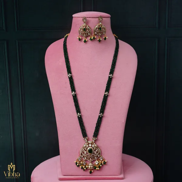 Green_Premium_Metal_Necklace_Set_For_Women