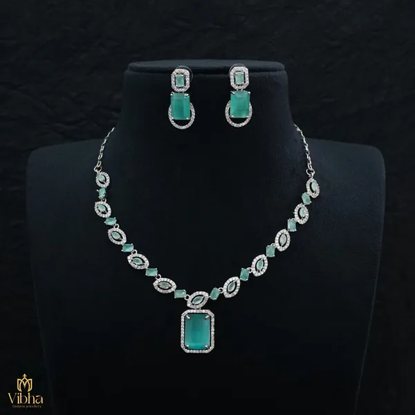 Mint_Green_Premium_Metal_Necklace_Set_For_Women