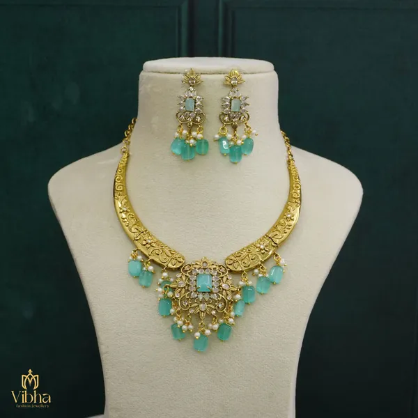 Mint_Green_Premium_Metal_Necklace_Set_For_Women