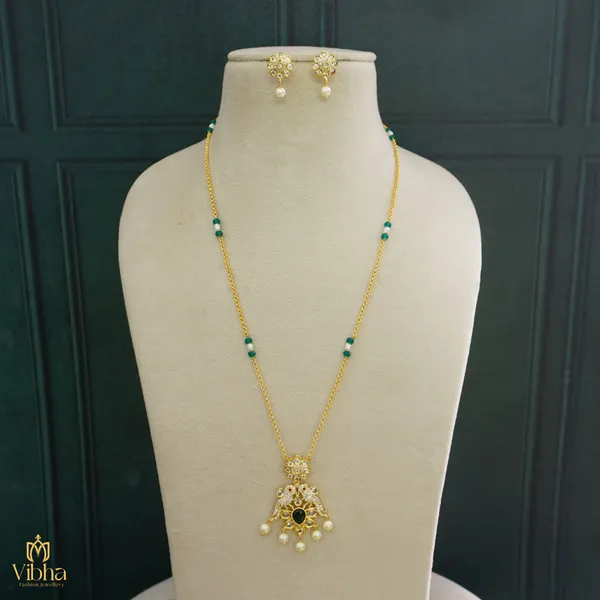 Green_Premium_Metal_Necklace_Set_For_Women