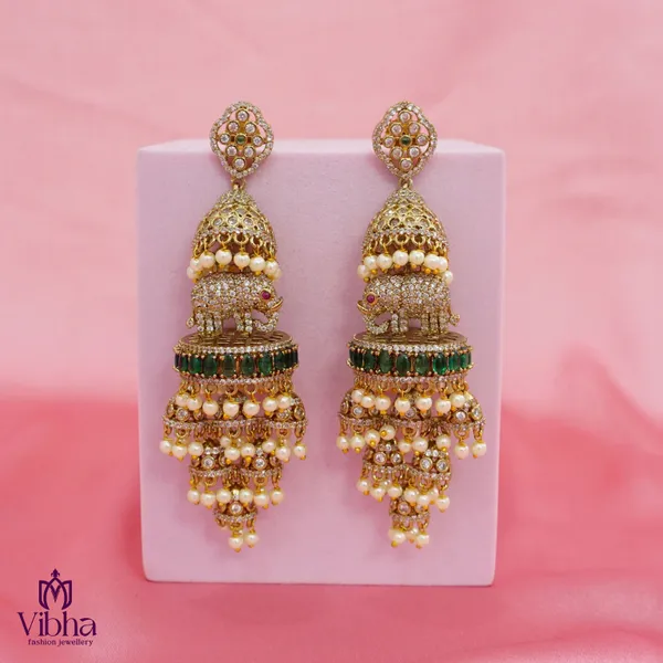 Gold_Premium_Metal_Ear_Ring_For_Women