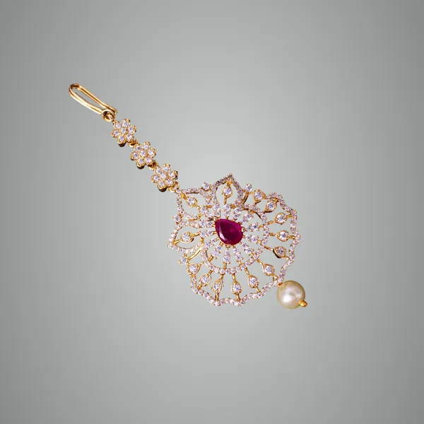 Ruby_Premium_Metal_Maang_Tikka_For_Women