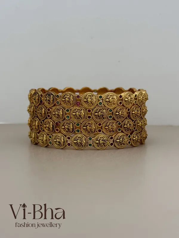 Gold_Premium_Metal_Bangles_For_Women