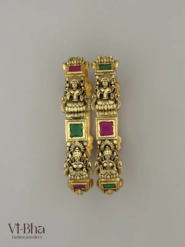 Gold_Premium_Metal_Bangles_For_Women