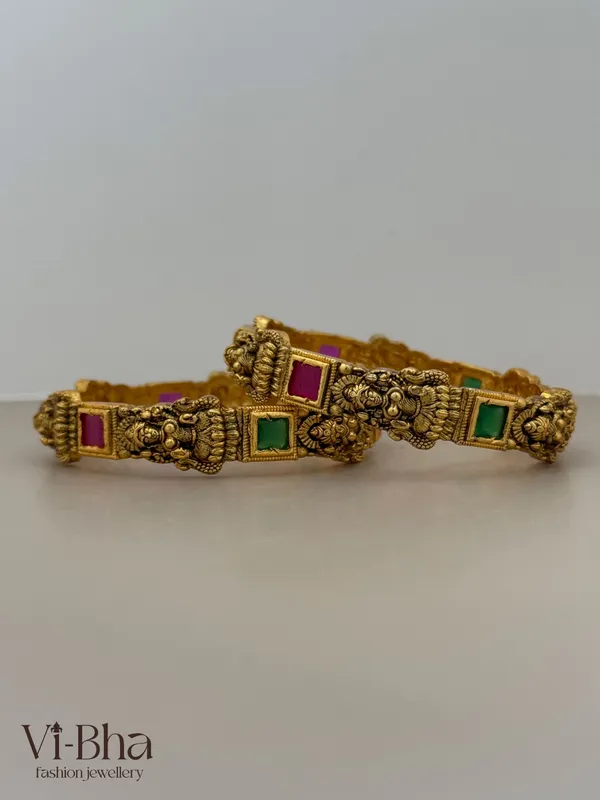 Gold_Premium_Metal_Bangles_For_Women