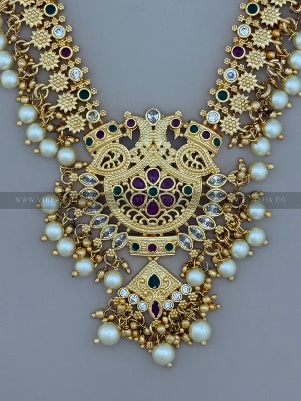 Gold_Premium_Metal_Necklace_Set_For_Women