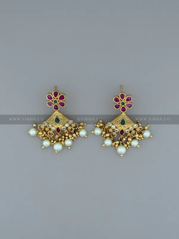Gold_Premium_Metal_Necklace_Set_For_Women