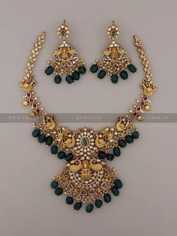 Gold_Premium_Metal_Necklace_Set_For_Women