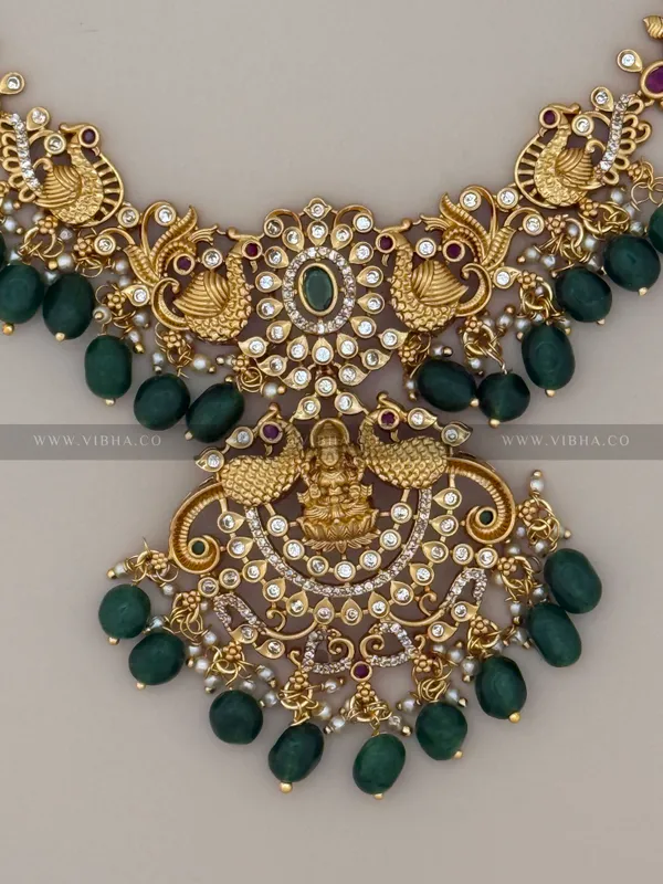 Gold_Premium_Metal_Necklace_Set_For_Women