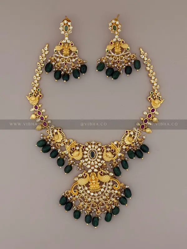 Gold_Premium_Metal_Necklace_Set_For_Women