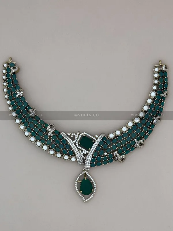 Green_Premium_Metal_Necklace_Set_For_Women