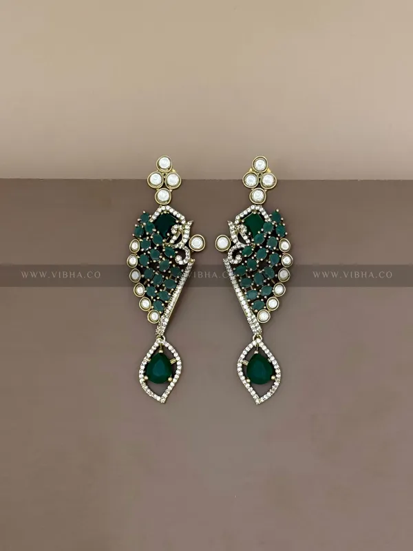 Green_Premium_Metal_Necklace_Set_For_Women